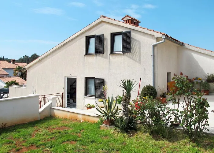 Holiday Home Ada - Prc206 By Interhome